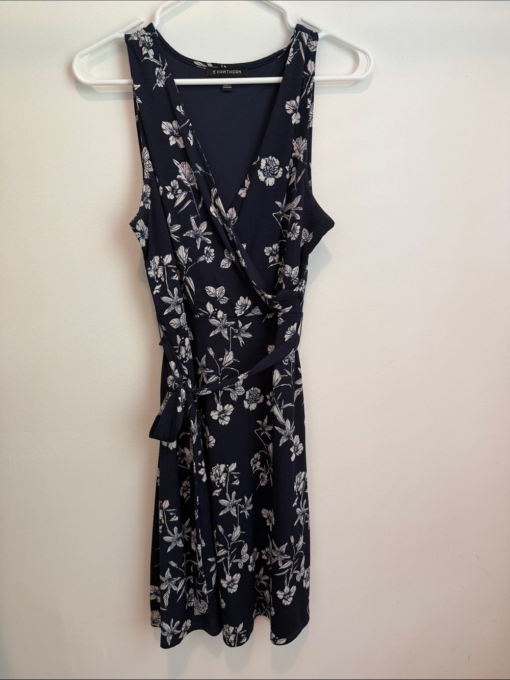 41 Hawthorn Navy and White Floral Wrap Dress